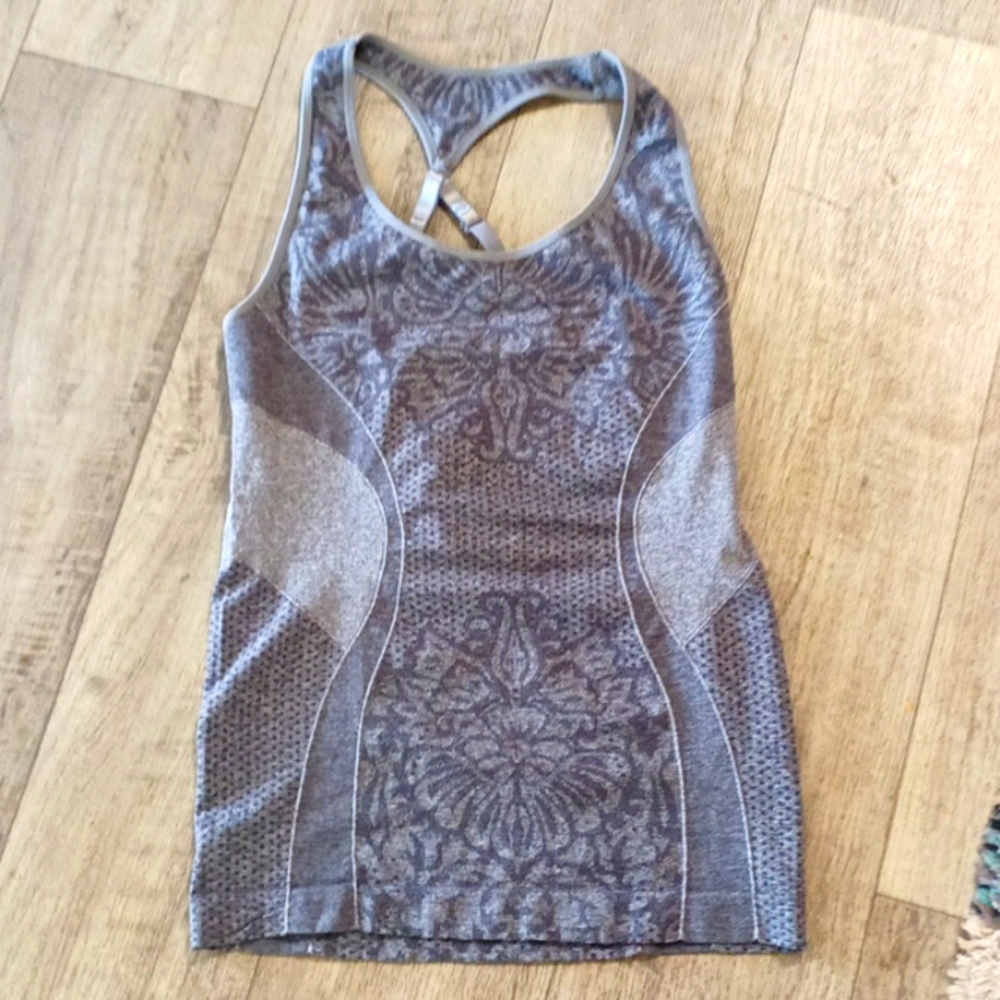 Women tank top sports bra form fit stretch Athletic Sportswear Workout sz S SOHO